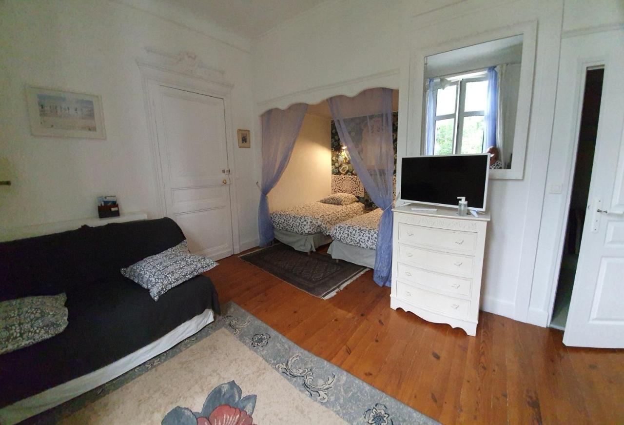 Manoir De Tireveste Lesperon  Екстериор снимка
